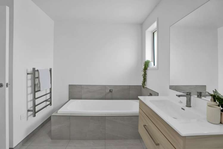 33a Upjohn Street Brooklands_17