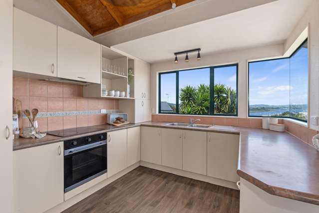 32 Panorama Drive Parahaki_1