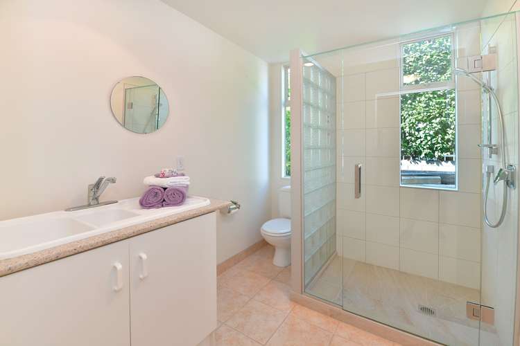 20 Pacific Parade Army Bay_18