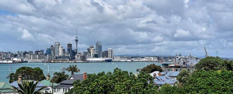 2/47 Clarence Street Devonport_3