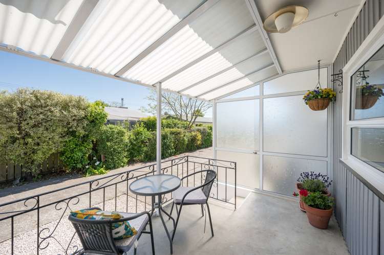 2/7 Dryden Street Stoke_14