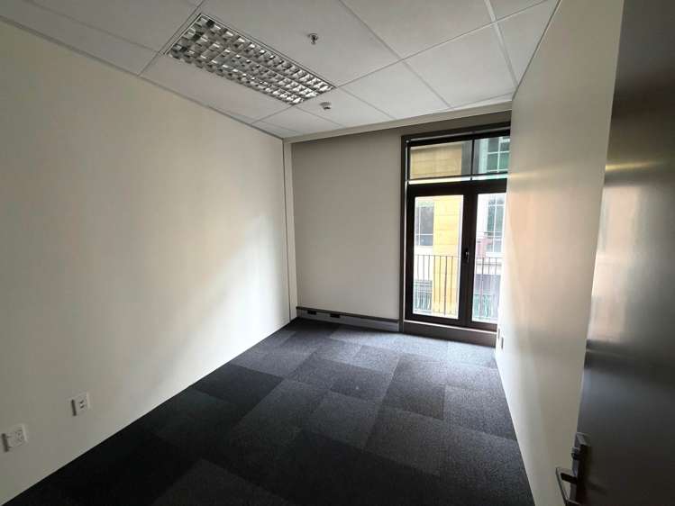 Unit 4A/50 Kitchener Street City Centre_5