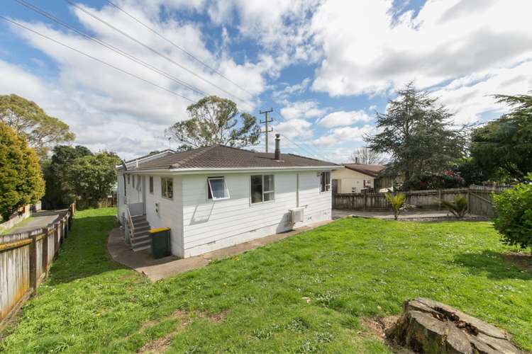 67 Captain Scott Road Glen Eden_17
