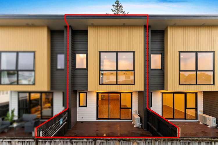 6/21 Peachgrove Road Te Atatu Peninsula_0