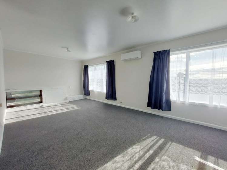 23 Queens Avenue 1067_4