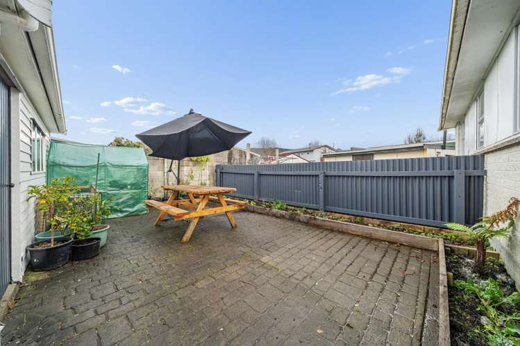 2/10 Ponderosa Grove Maoribank_8