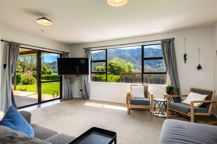 1058 Queen Charlotte Drive Anakiwa and Surrounds_8