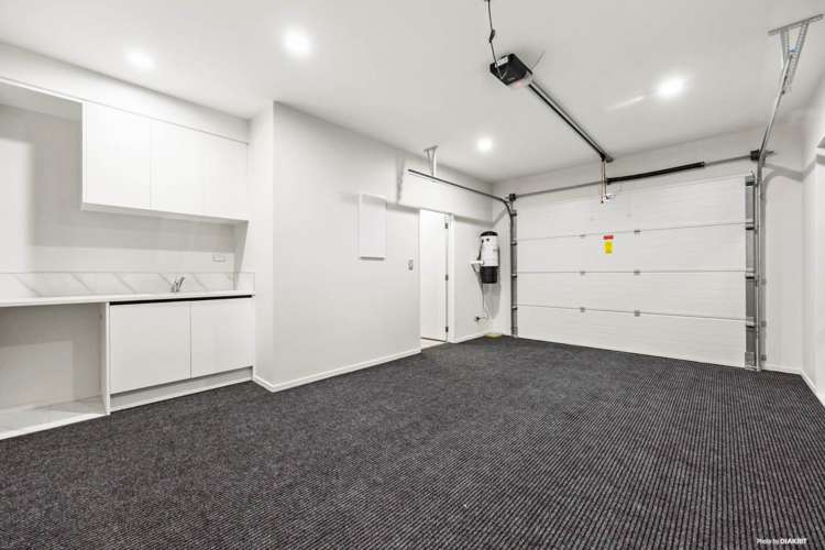 12c Borrowdace Avenue Botany Downs_16