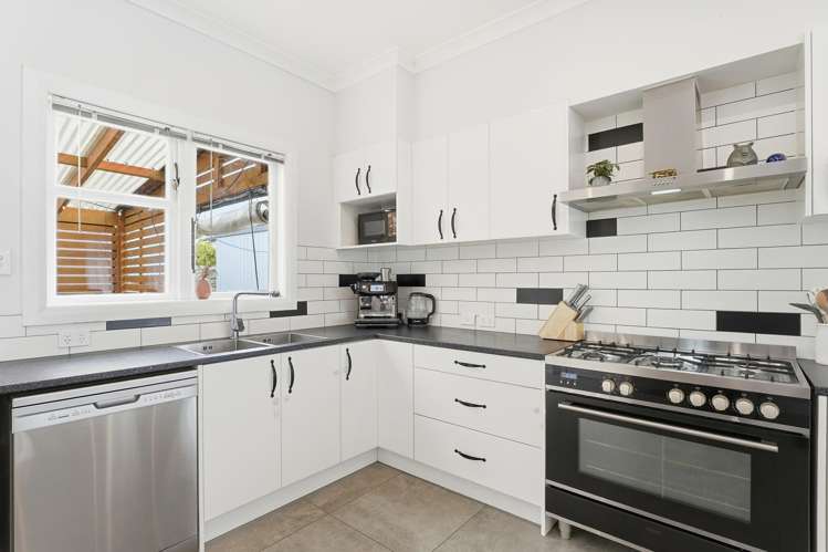 96 Alma Road Gonville_11