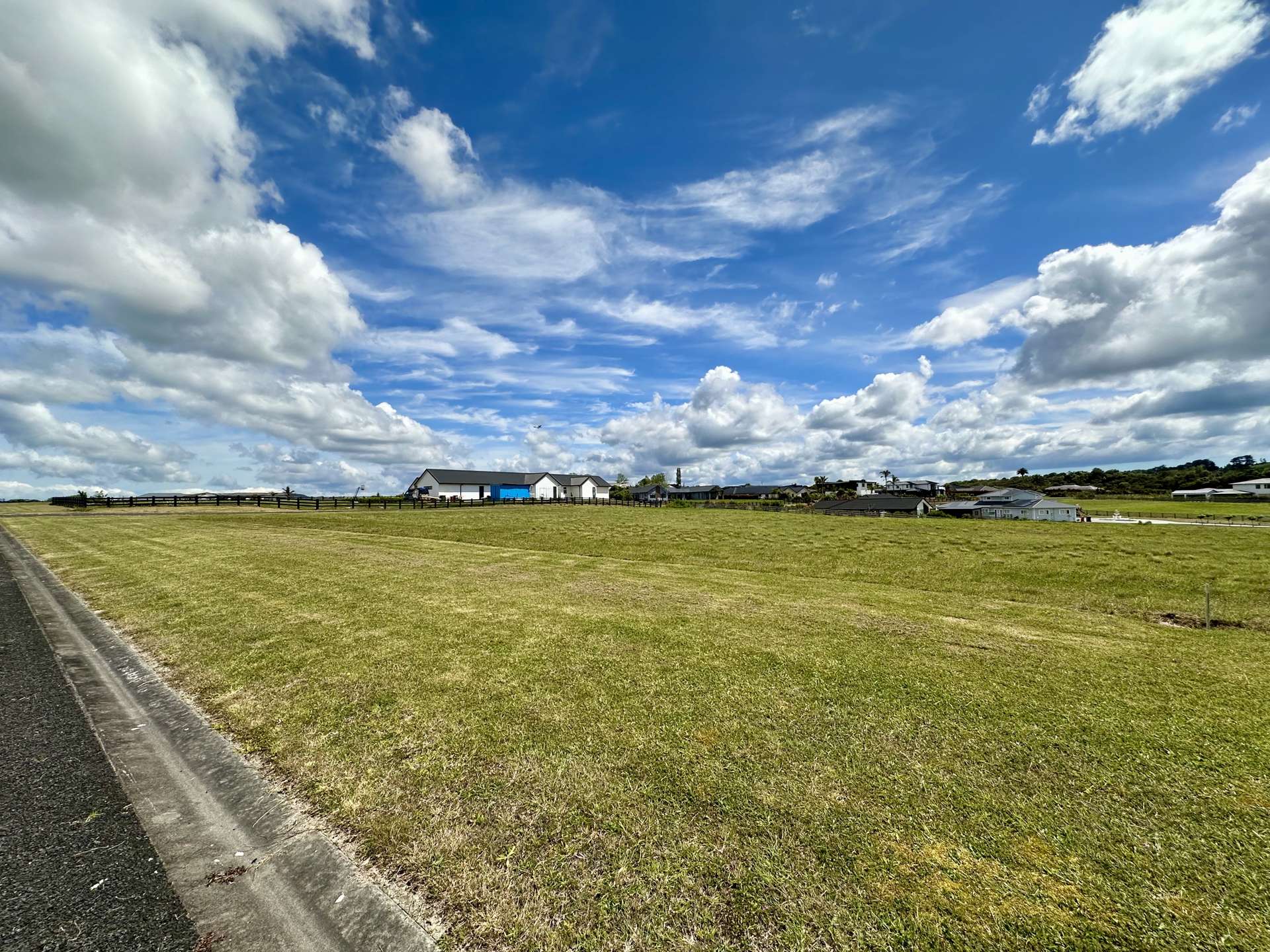 26 Throttle Close Dairy Flat_0