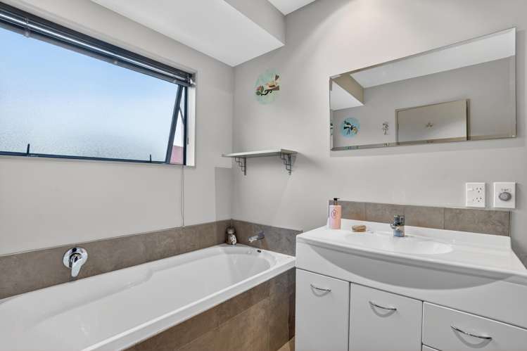 7 Perrow Street Wanaka_11