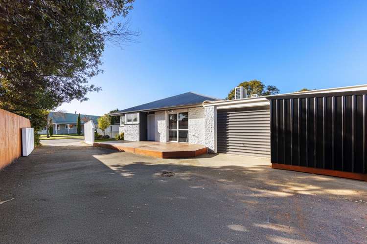 1/4 Gothic Place Ilam_12