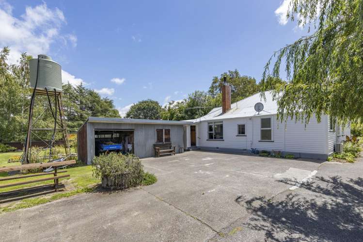 1649 Cust Road Cust_33