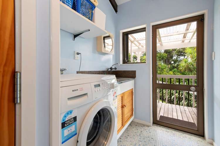 93 The Avenue Lucas Heights_18