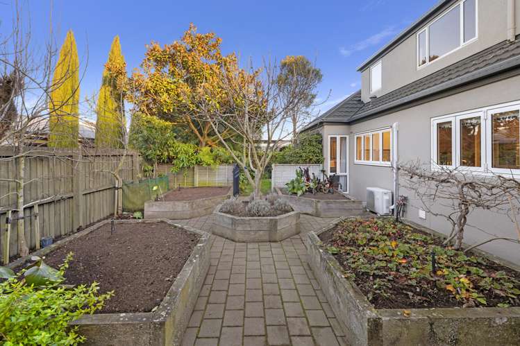 7 Douglas Street Lincoln_28