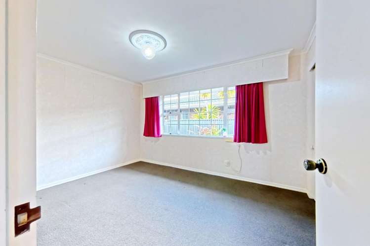 7 Woodfield Avenue Roslyn_21