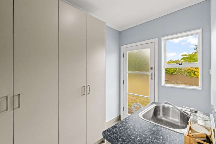 157 No 3 Line Whanganui East_16