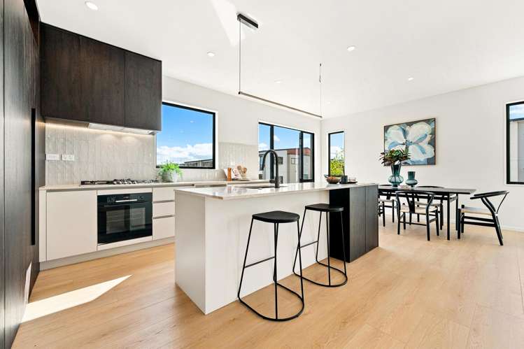 2 Falcon Crescent Hobsonville_5