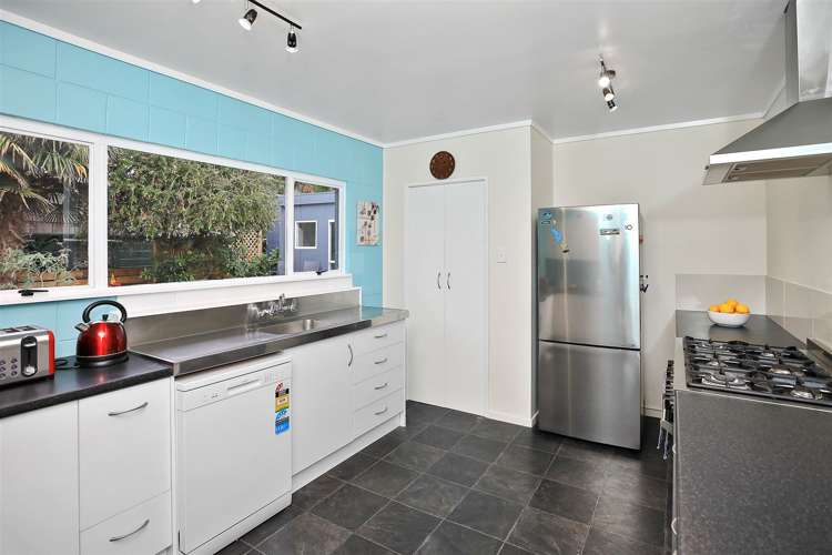 104 Waikiekie Road Thames_1