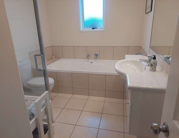 60 John Norrie Place Motuoapa_4