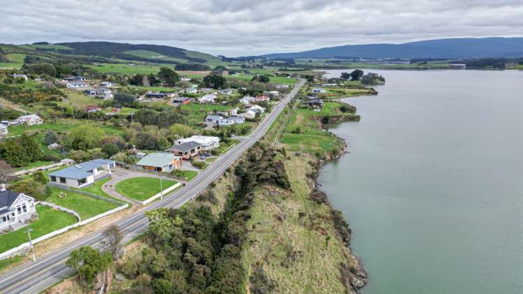 61 Orepuki Riverton Highway Riverton_19