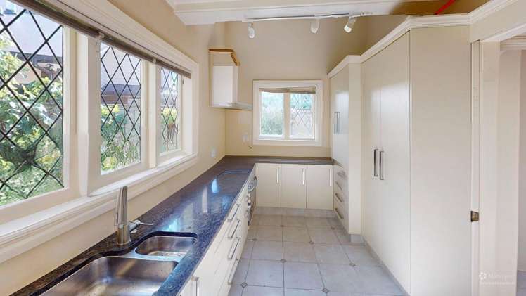 2/22 Dahlia Street 10930_2