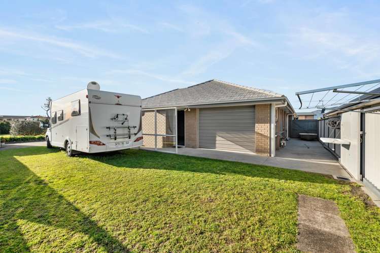 127 Marsden Bay Drive One Tree Point_10