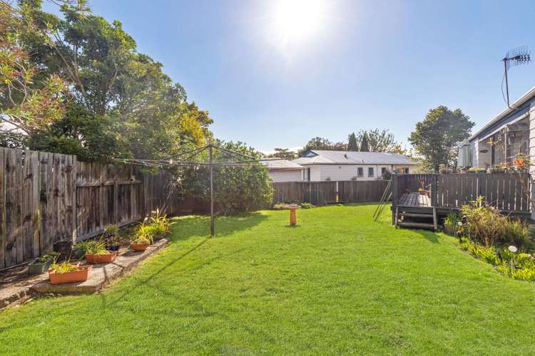 7 Cedar Place Owhata_2