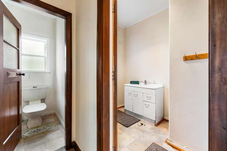 218 College Street West End_7