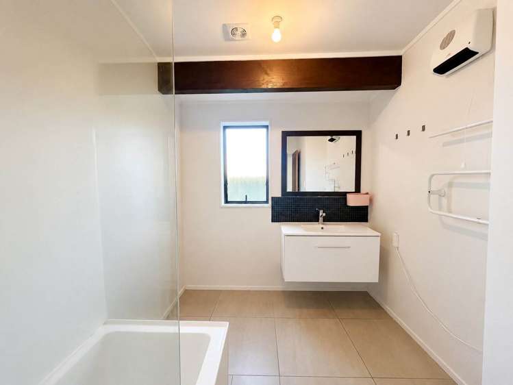 3/98 Roberts Road Te Atatu South_9
