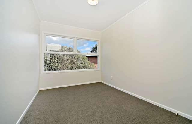 4/17A Esplanade Road Mt Eden_3