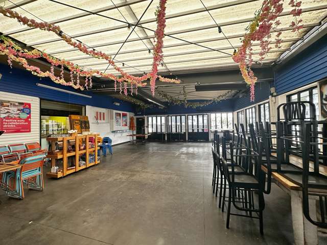 Takapuna 224sqm Corner Hospitality Site