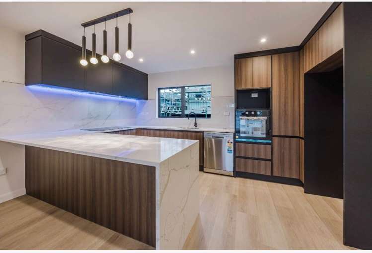 2/17 Peverill Crescent Papatoetoe_7