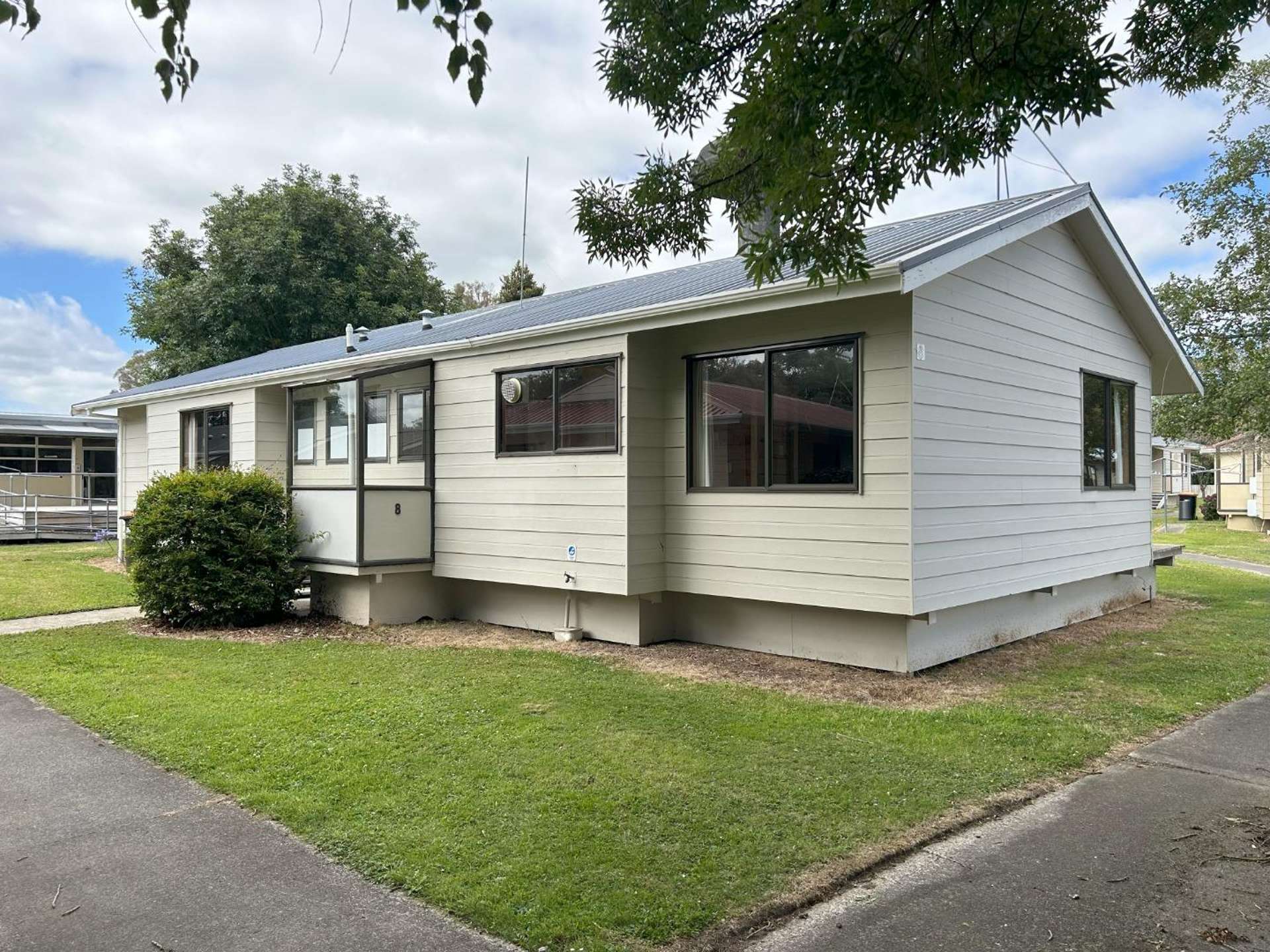 8 Keiller Place 10930_0