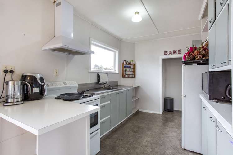 71 Awaroa Road Helensville_1