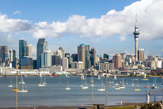 Luxury Coastal Living - Harbour & City Views