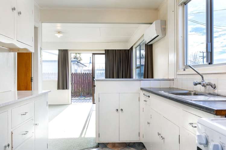 2/208 Maxwell Road Redwoodtown_4