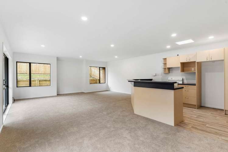 4/12 Northcross Drive Oteha_2