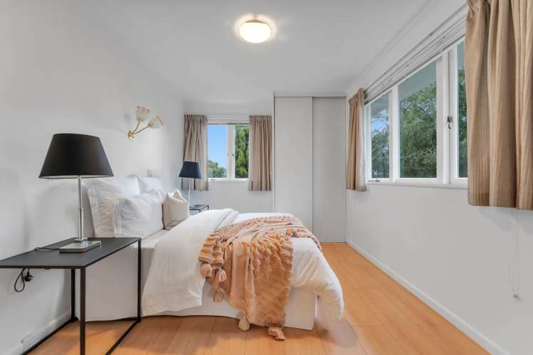 17 Kimber Hall Avenue Mt Roskill_6