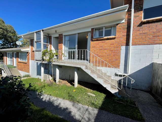 Spacious, sunny and private