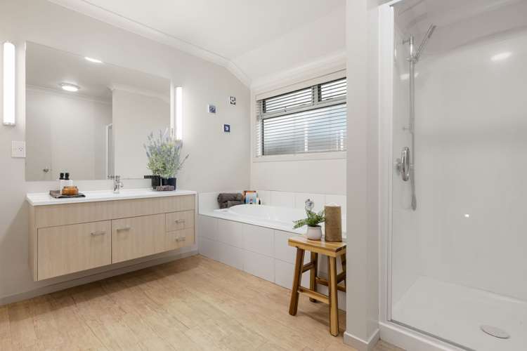 5 Camberley Way Huntington_18