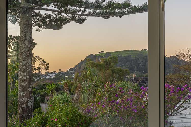 4 Ferryhill Road Epsom_15