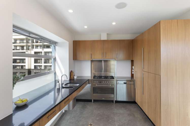 6/2 Cranmer Square_2