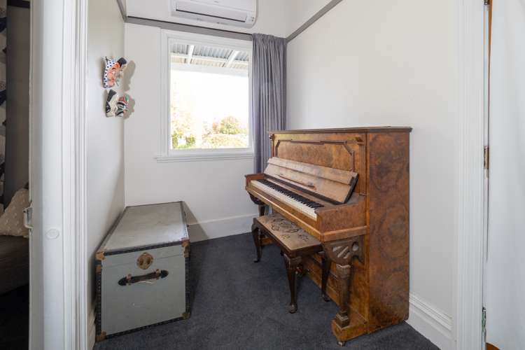 172 Racecourse Road Allenton_19