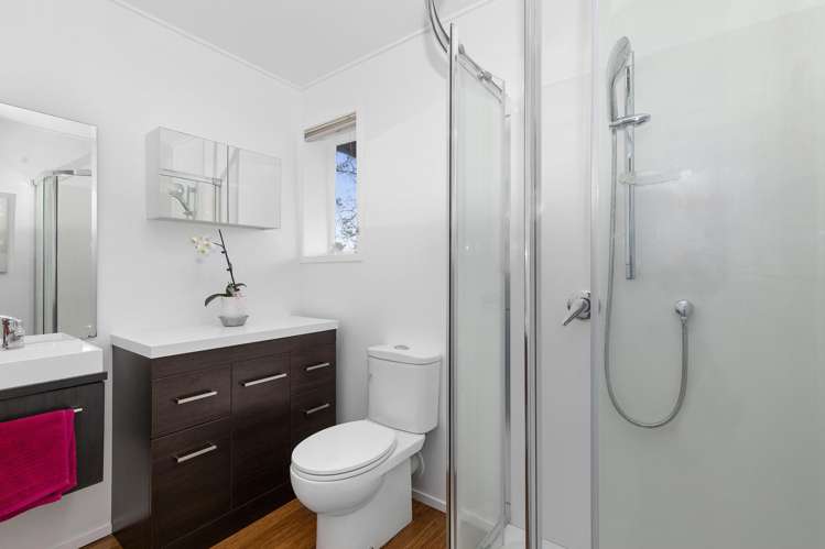 11 Fyvie Avenue Tawa_11