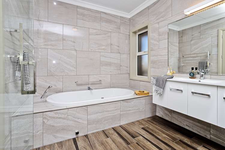 9 Barker Place Waikiwi_23