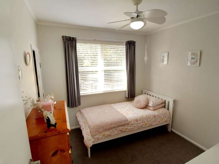 18 Tracey Terrace Te Atatu South_10