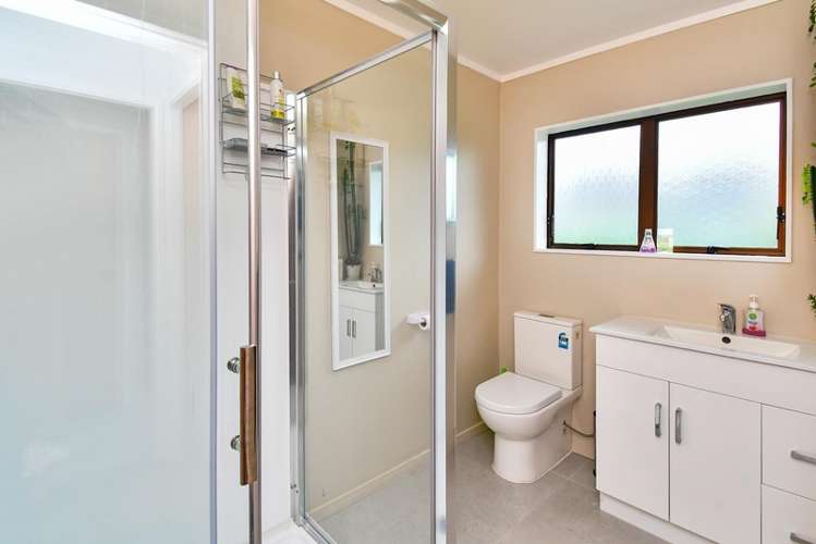 2/24 Grove Road Papakura_9