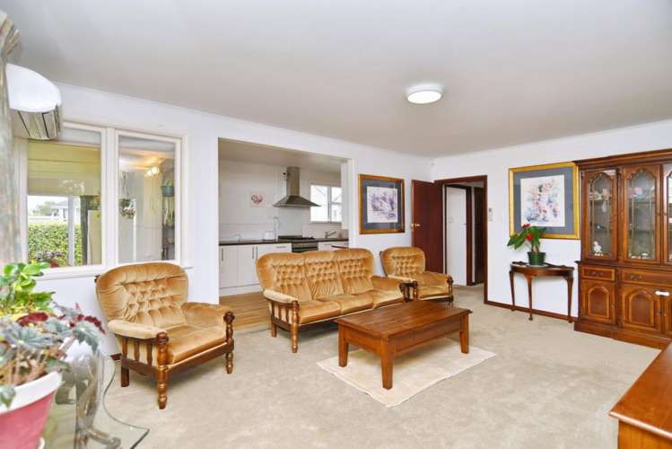 15 Robin Street Burwood_1