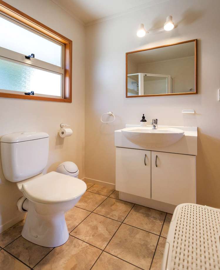 102 Saint Patricks Row Whangamata_20